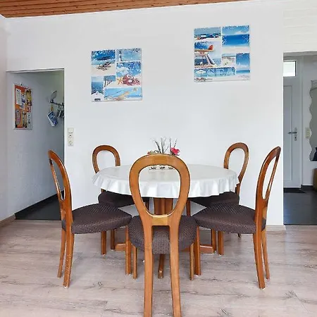 בית נופש Ferienhaeuser Strandburgen *