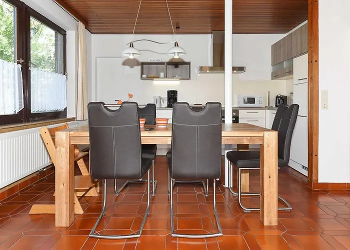 Ferienhaeuser Strandburgen 度假居 *